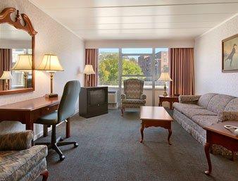 Days By Wyndham Penn State Hotel 3*