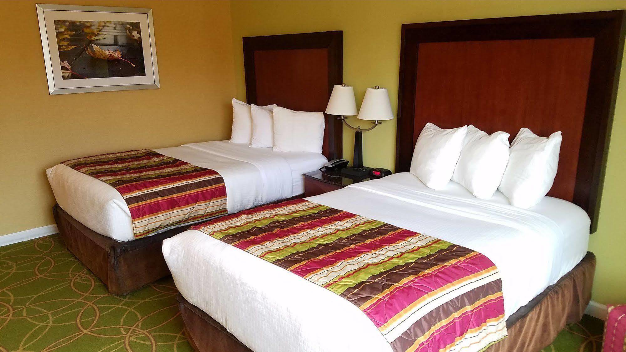 Days By Wyndham Penn State Hotel 3*