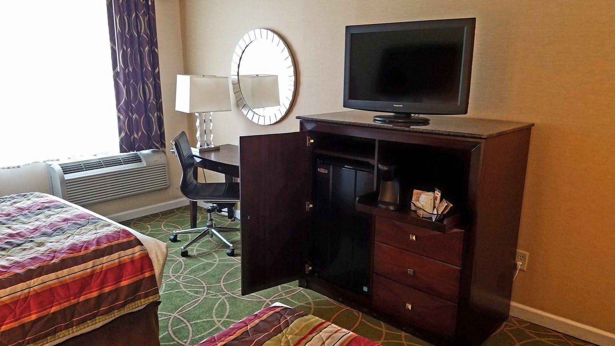 Hotel Days By Wyndham Penn State